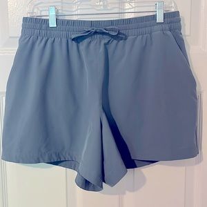 Women’s Fleetwith Patagonia shorts 5”, size M.